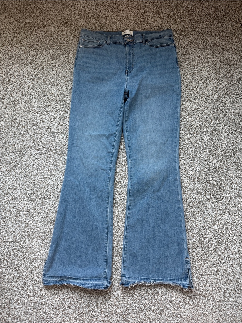FRAME Le Easy Flare Quirky Released Hem Jeans 32